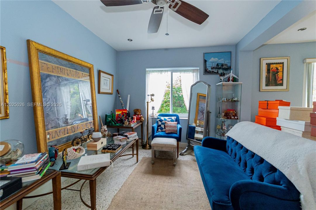 For Sale: $1,490,000 (2 beds, 2 baths, 1377 Square Feet)