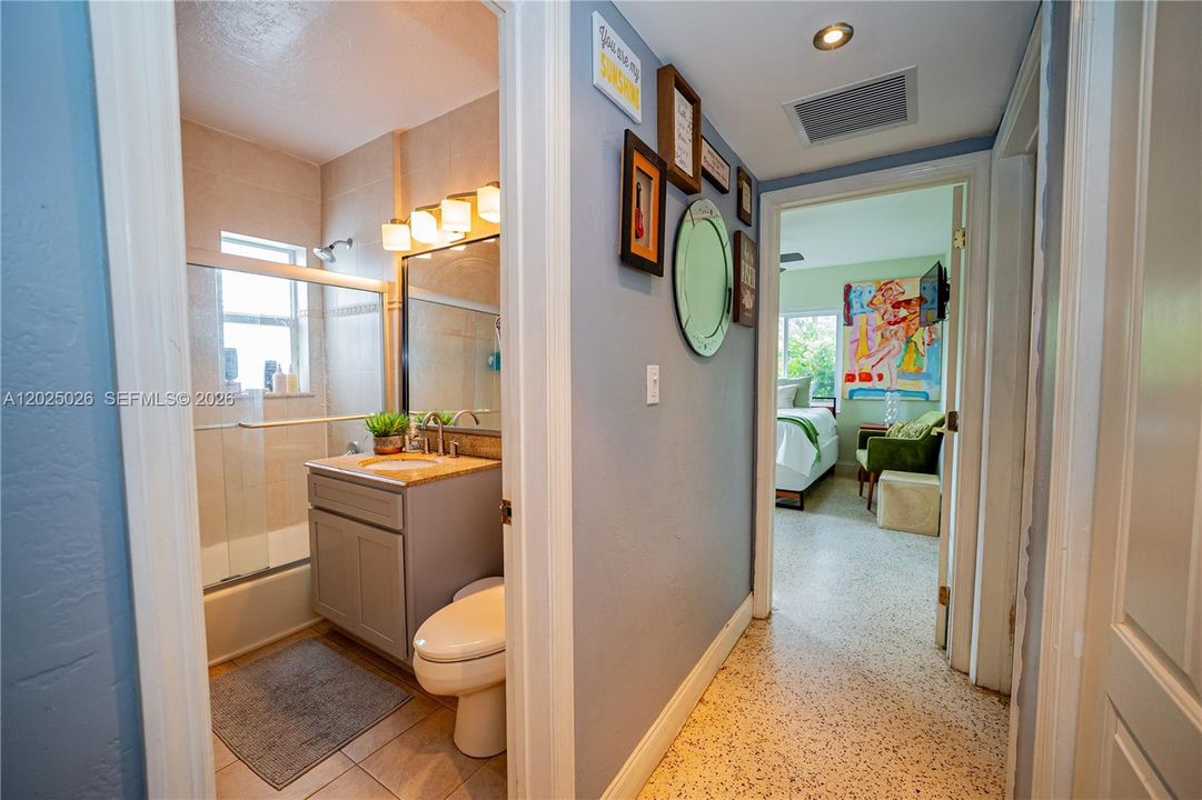 For Sale: $1,490,000 (2 beds, 2 baths, 1377 Square Feet)