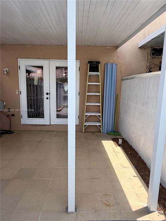 En Renta: $2,590 (2 camas, 1 baños, 1000 Pies cuadrados)