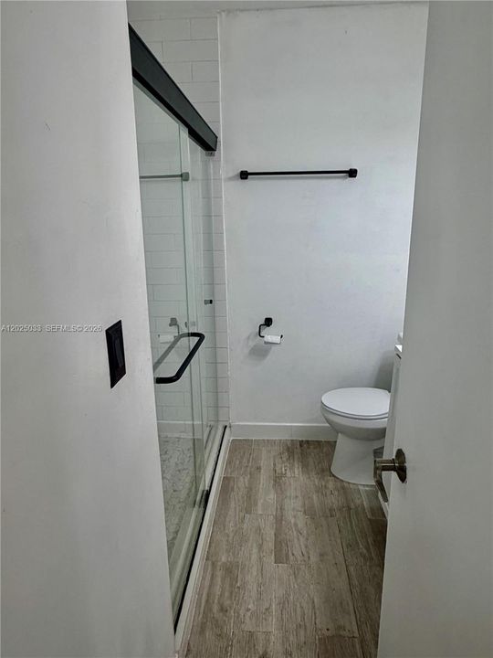 En Renta: $2,590 (2 camas, 1 baños, 1000 Pies cuadrados)
