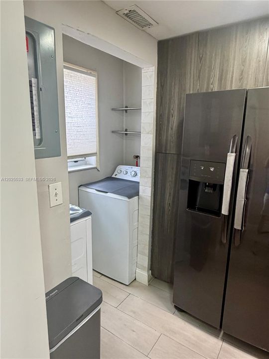 En Renta: $2,590 (2 camas, 1 baños, 1000 Pies cuadrados)