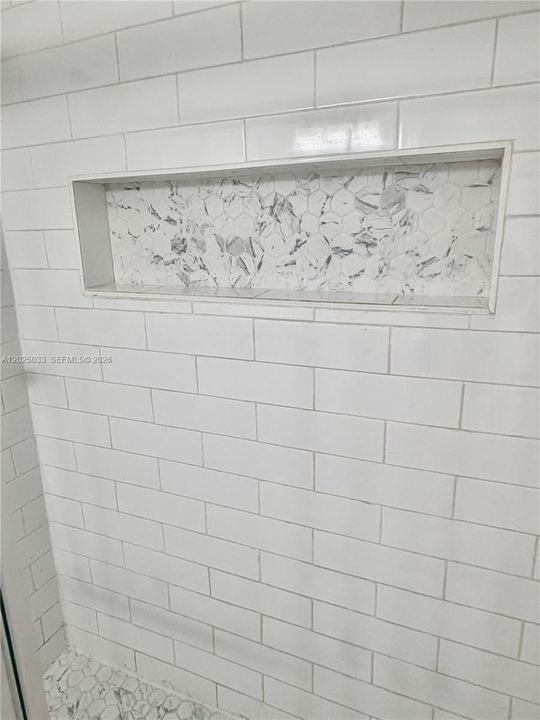 En Renta: $2,590 (2 camas, 1 baños, 1000 Pies cuadrados)