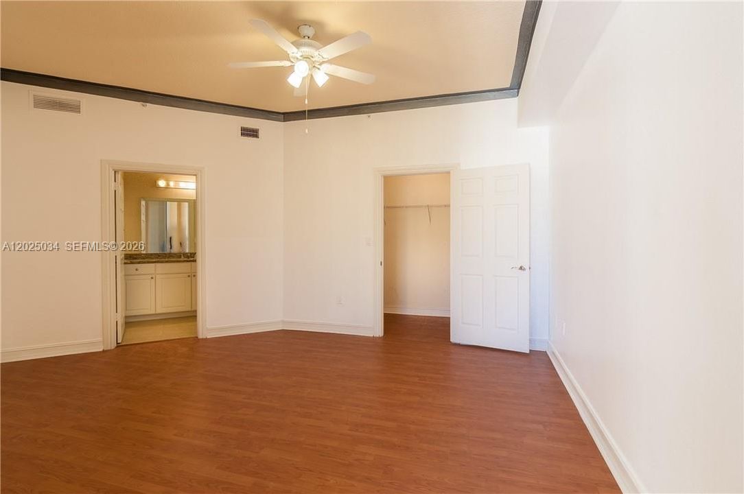 В аренду: $3,500 (2 спален, 2 ванн, 1379 Квадратных фут)