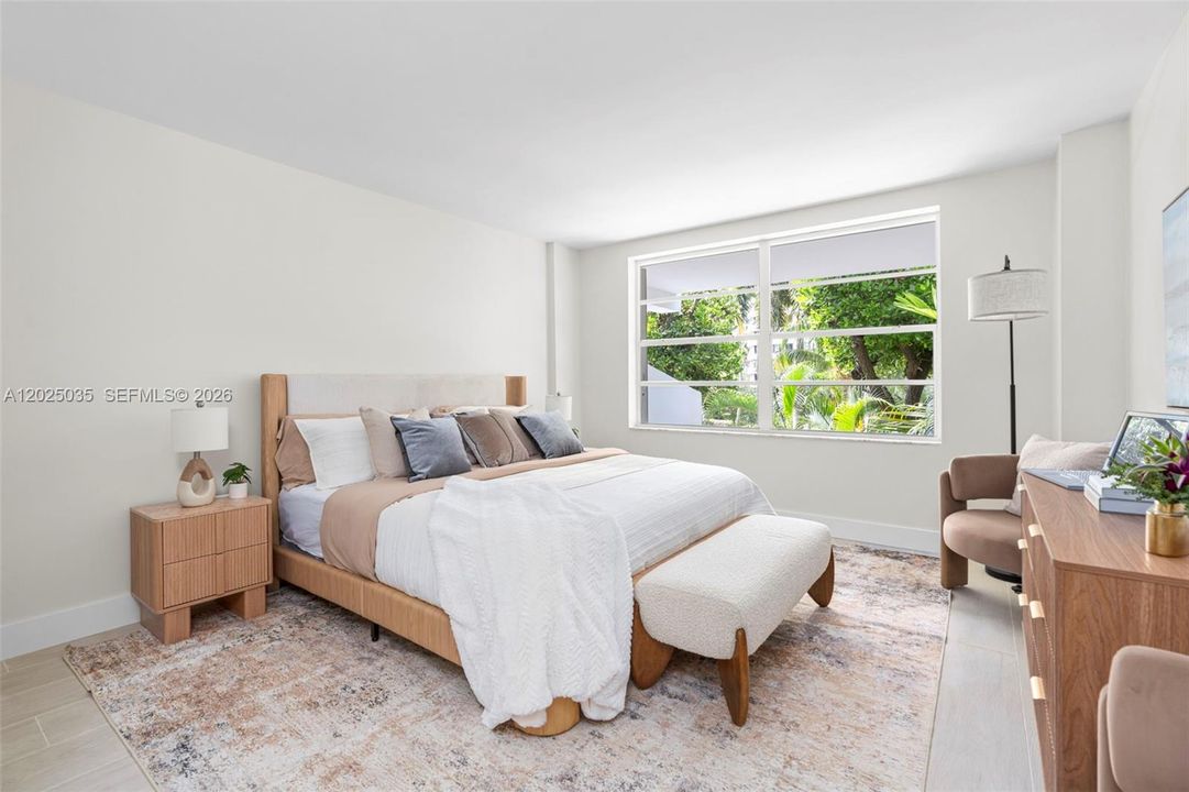 Active With Contract: $1,100,000 (2 beds, 2 baths, 1260 Square Feet)