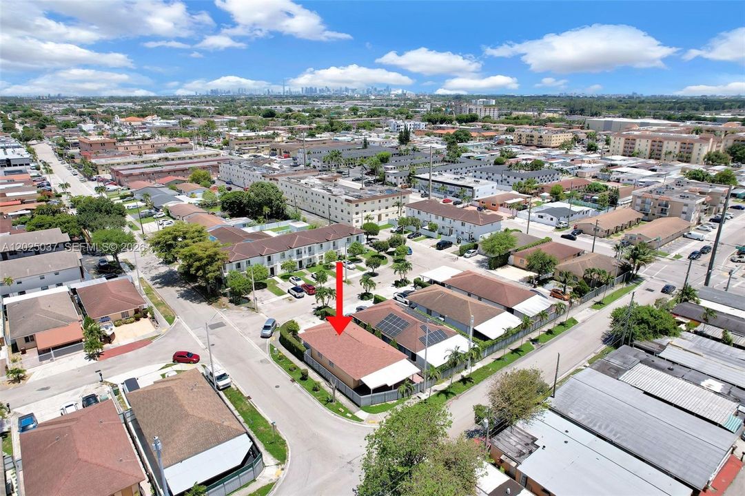 For Sale: $574,999 (3 beds, 2 baths, 1340 Square Feet)