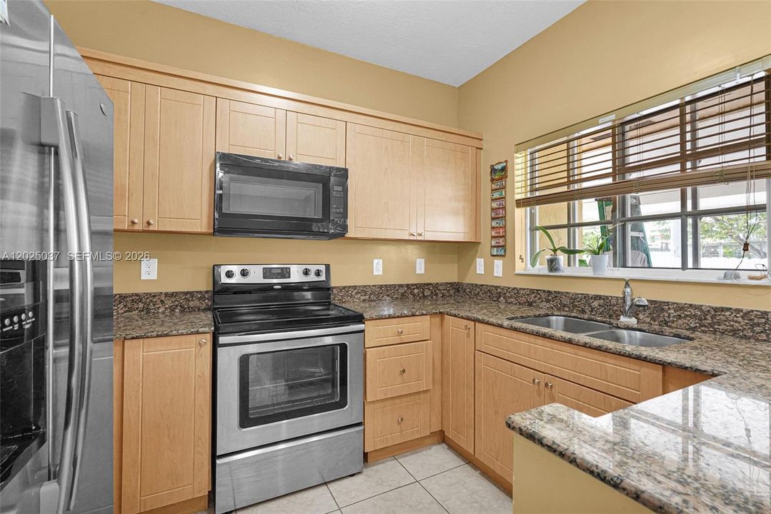 For Sale: $574,999 (3 beds, 2 baths, 1340 Square Feet)