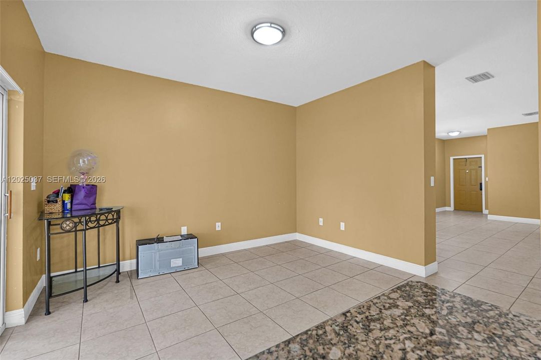 For Sale: $574,999 (3 beds, 2 baths, 1340 Square Feet)
