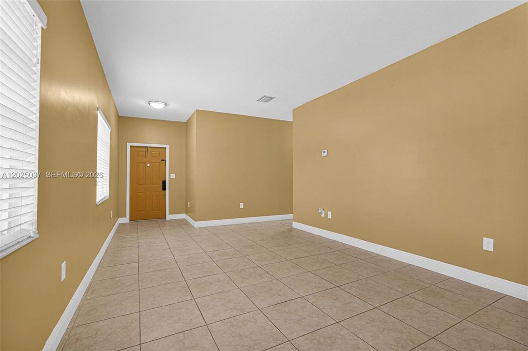 For Sale: $574,999 (3 beds, 2 baths, 1340 Square Feet)