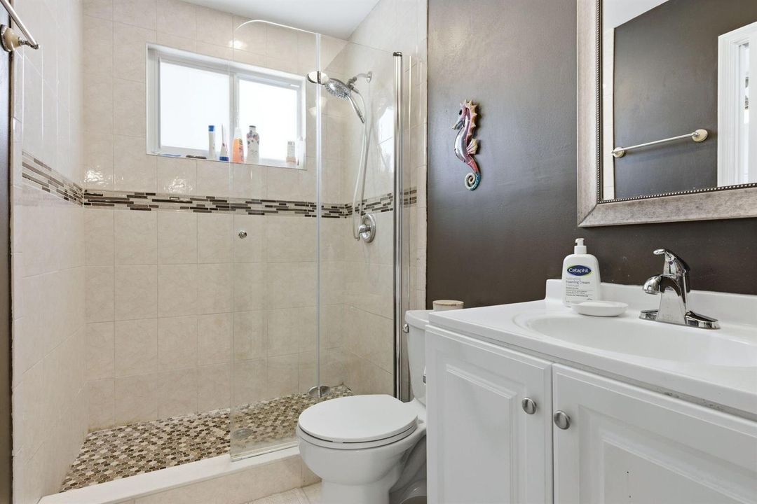 Bathroom 3 - Jack&Jill