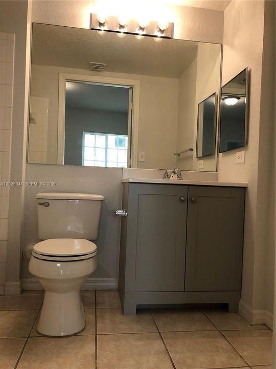 For Rent: $2,500 (2 beds, 2 baths, 1080 Square Feet)
