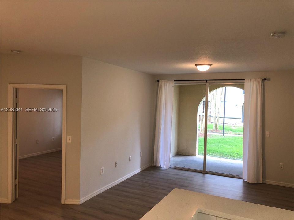 For Rent: $2,500 (2 beds, 2 baths, 1080 Square Feet)