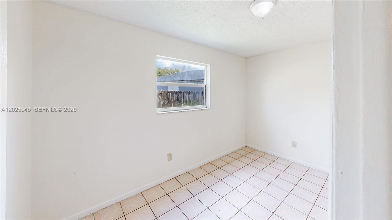 For Sale: $430,000 (4 beds, 2 baths, 1462 Square Feet)