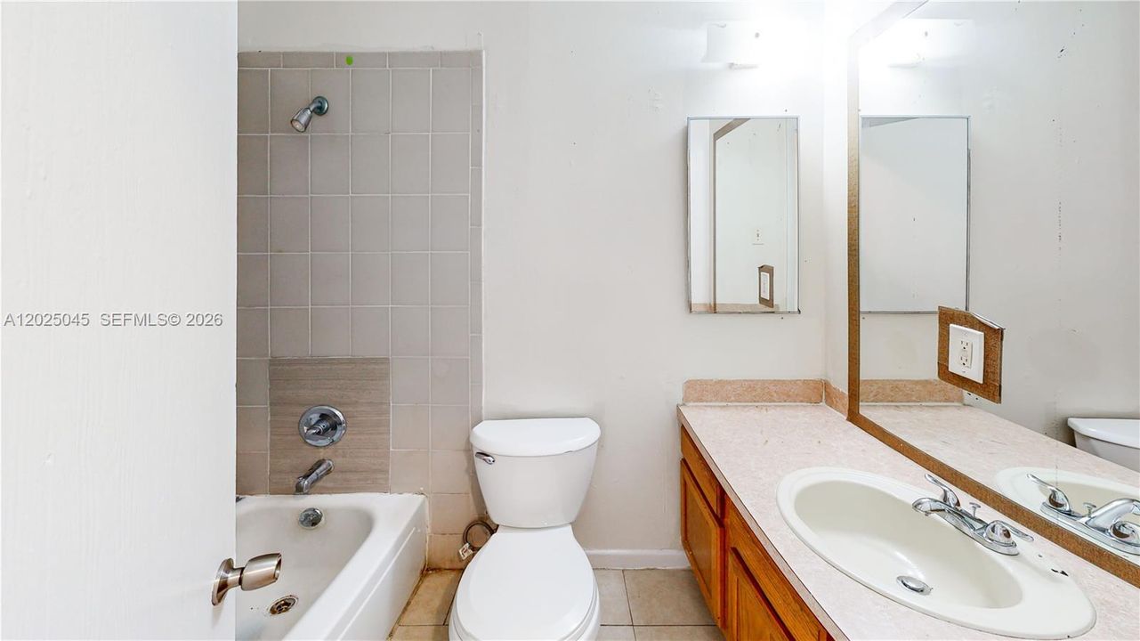For Sale: $430,000 (4 beds, 2 baths, 1462 Square Feet)