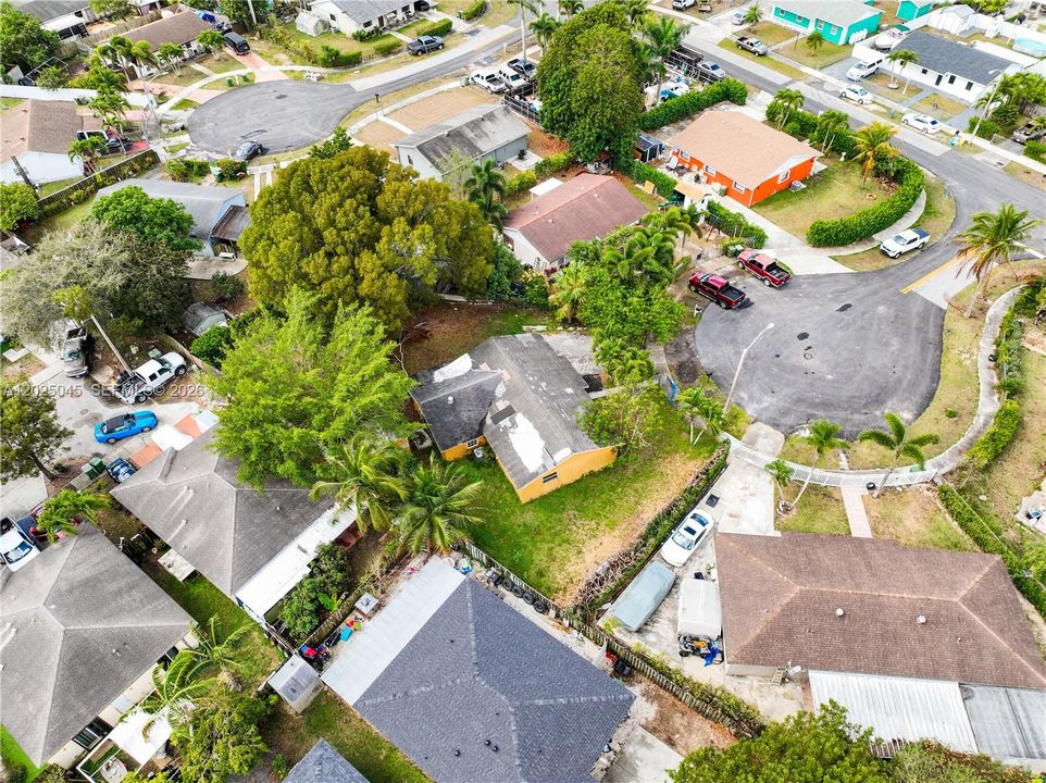 For Sale: $430,000 (4 beds, 2 baths, 1462 Square Feet)
