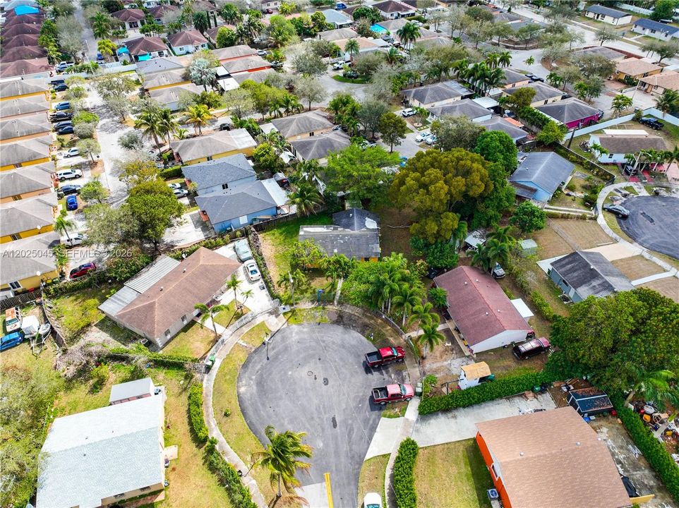 For Sale: $430,000 (4 beds, 2 baths, 1462 Square Feet)