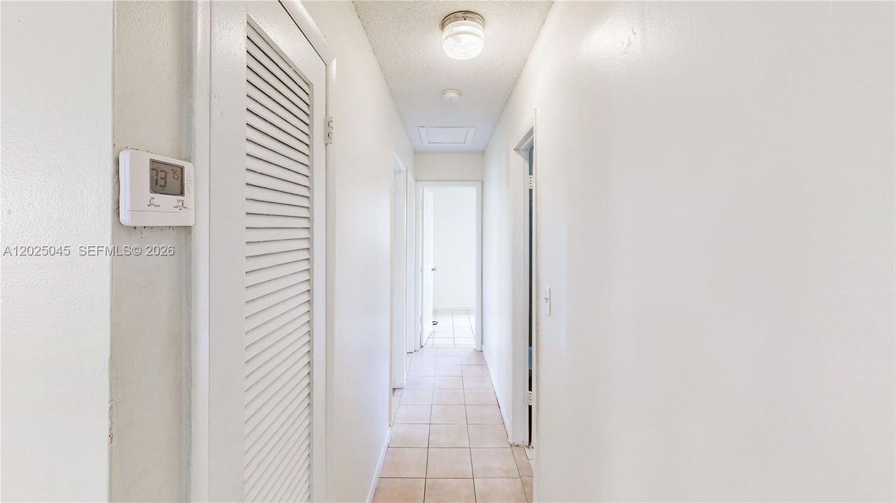 For Sale: $430,000 (4 beds, 2 baths, 1462 Square Feet)