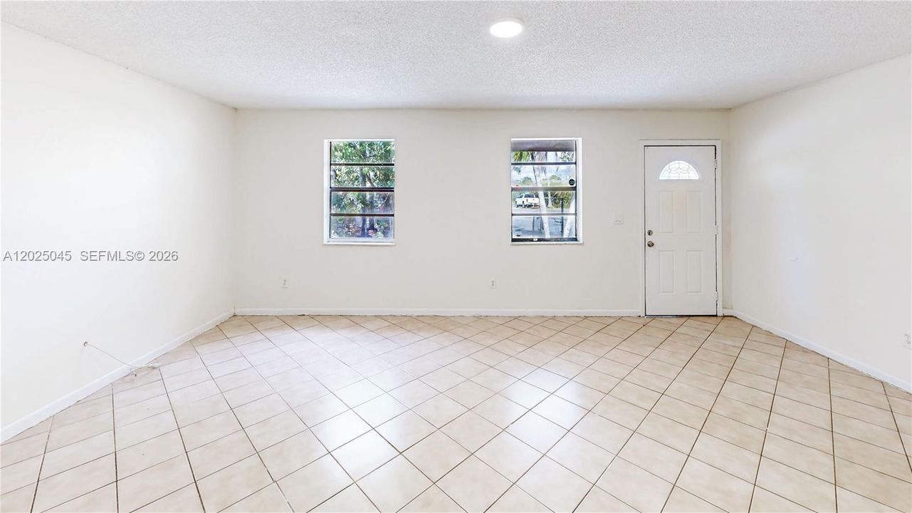 For Sale: $430,000 (4 beds, 2 baths, 1462 Square Feet)