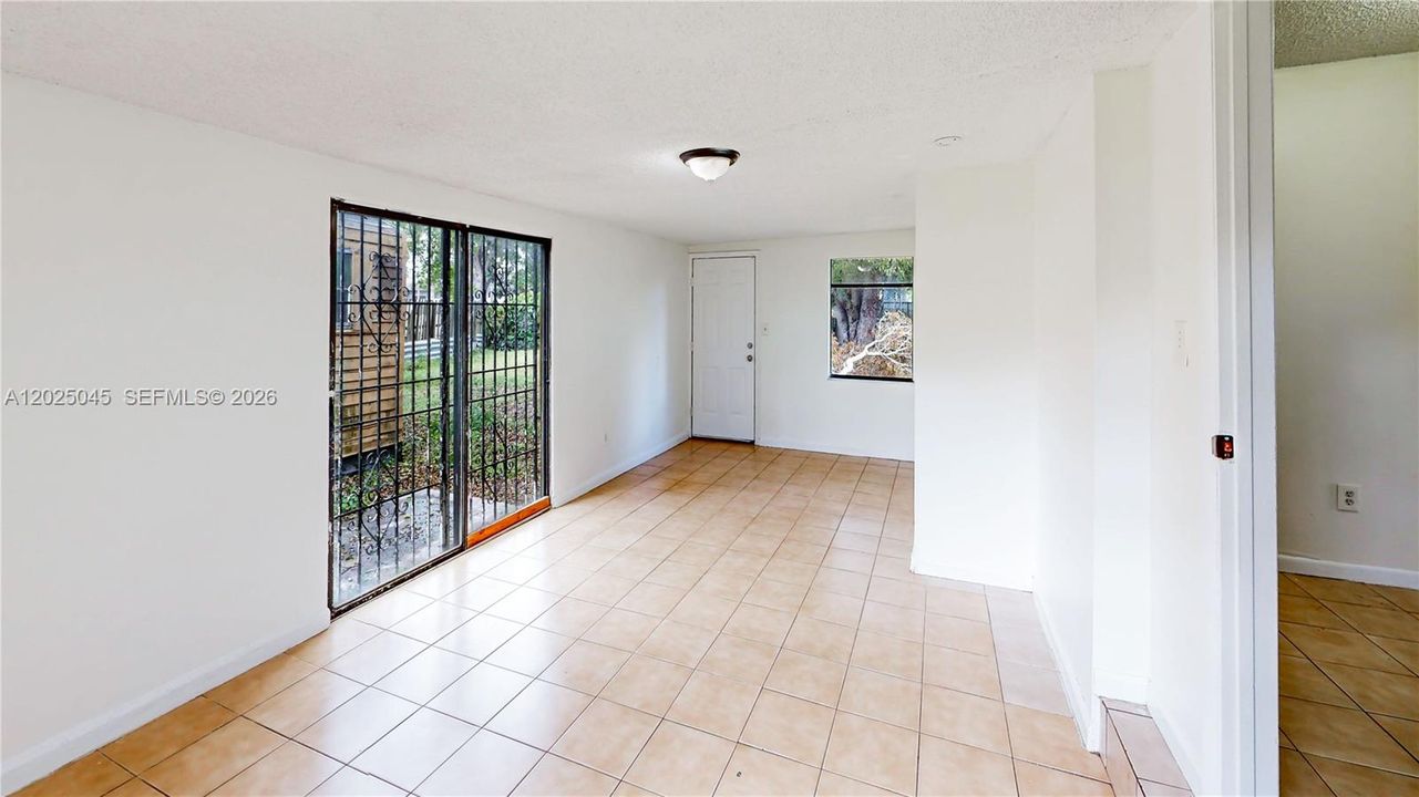 For Sale: $430,000 (4 beds, 2 baths, 1462 Square Feet)