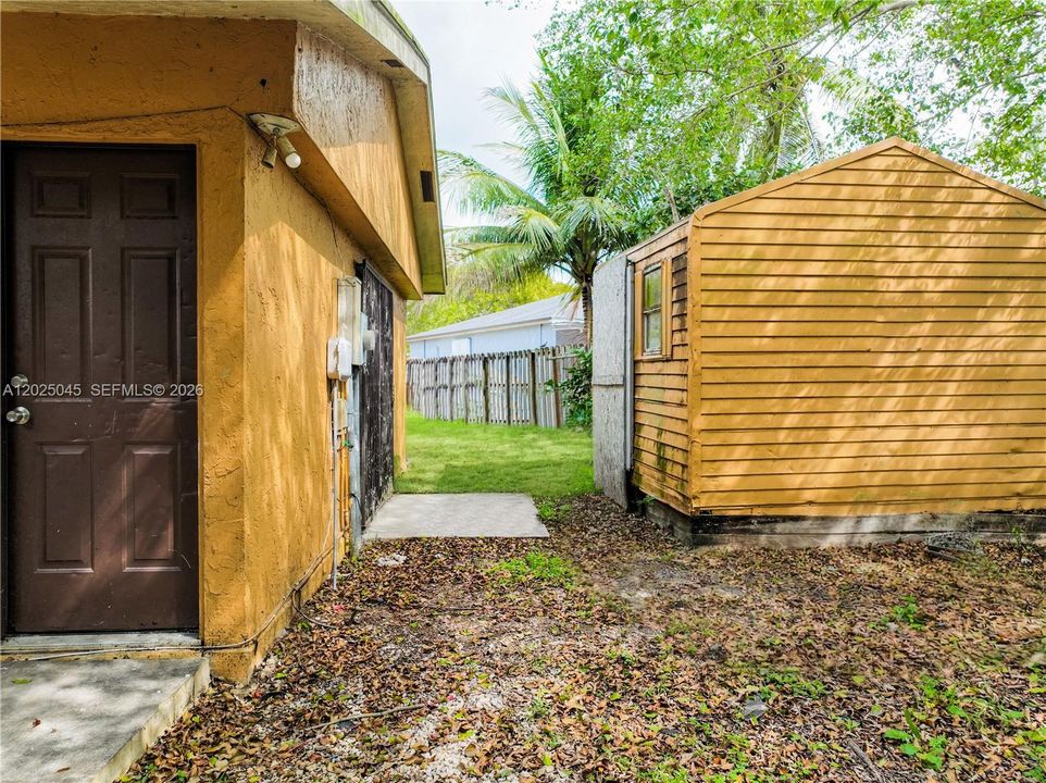 For Sale: $430,000 (4 beds, 2 baths, 1462 Square Feet)
