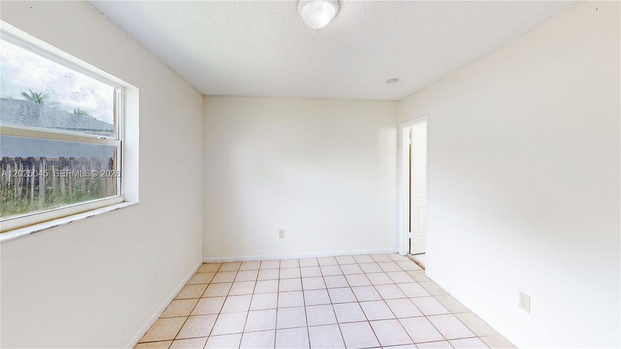 For Sale: $430,000 (4 beds, 2 baths, 1462 Square Feet)