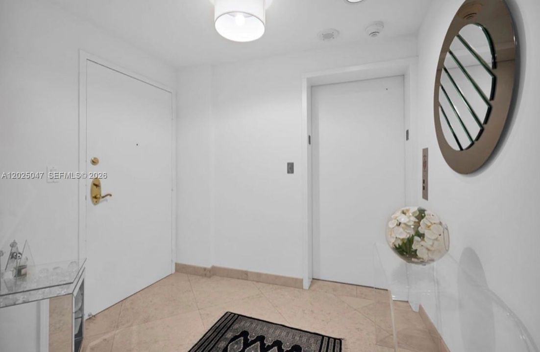 For Sale: $2,999,000 (2 beds, 2 baths, 2160 Square Feet)