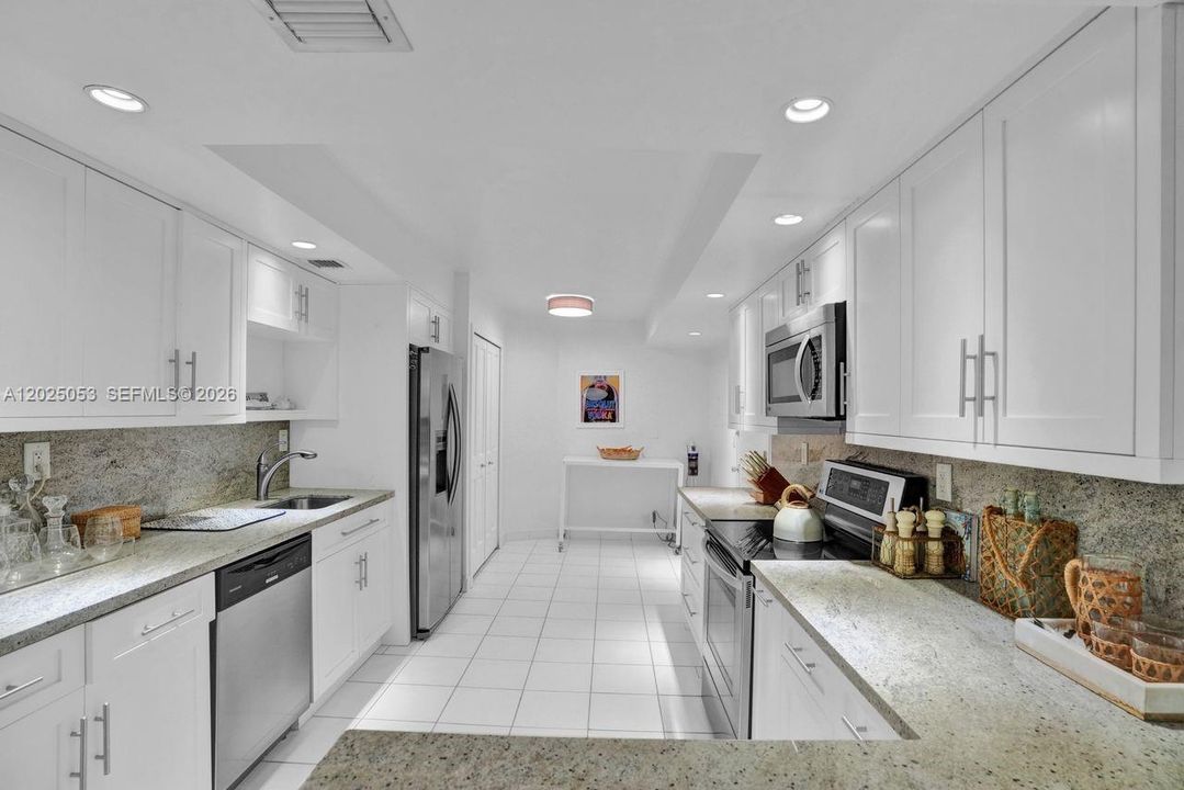 For Rent: $5,900 (2 beds, 2 baths, 1409 Square Feet)