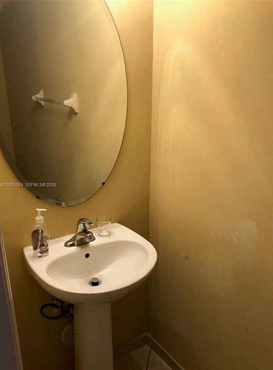 В аренду: $3,000 (3 спален, 2 ванн, 1617 Квадратных фут)