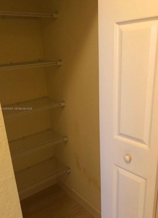 В аренду: $3,000 (3 спален, 2 ванн, 1617 Квадратных фут)