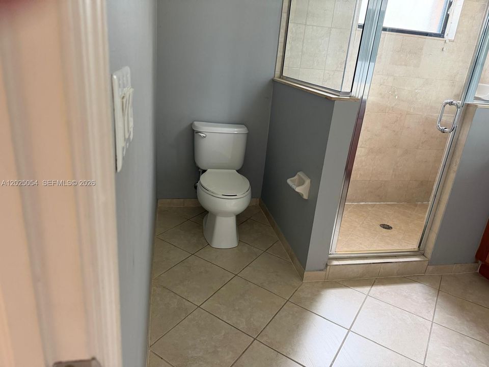 В аренду: $3,000 (3 спален, 2 ванн, 1617 Квадратных фут)