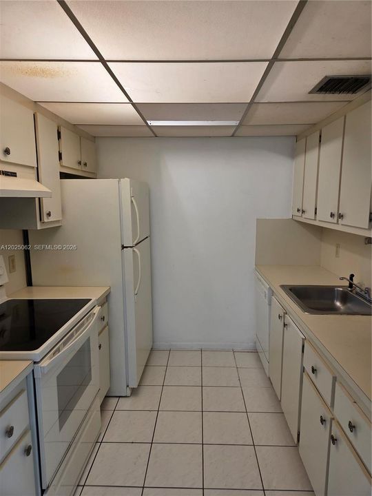 В аренду: $1,500 (1 спален, 1 ванн, 811 Квадратных фут)
