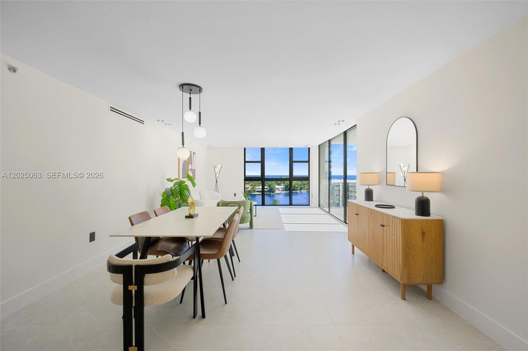 For Sale: $475,000 (2 beds, 2 baths, 1138 Square Feet)