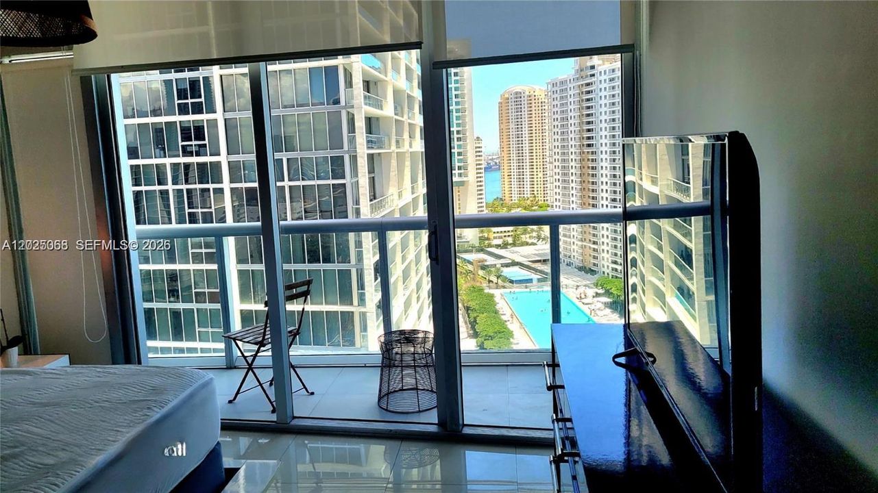 For Sale: $620,000 (1 beds, 1 baths, 876 Square Feet)