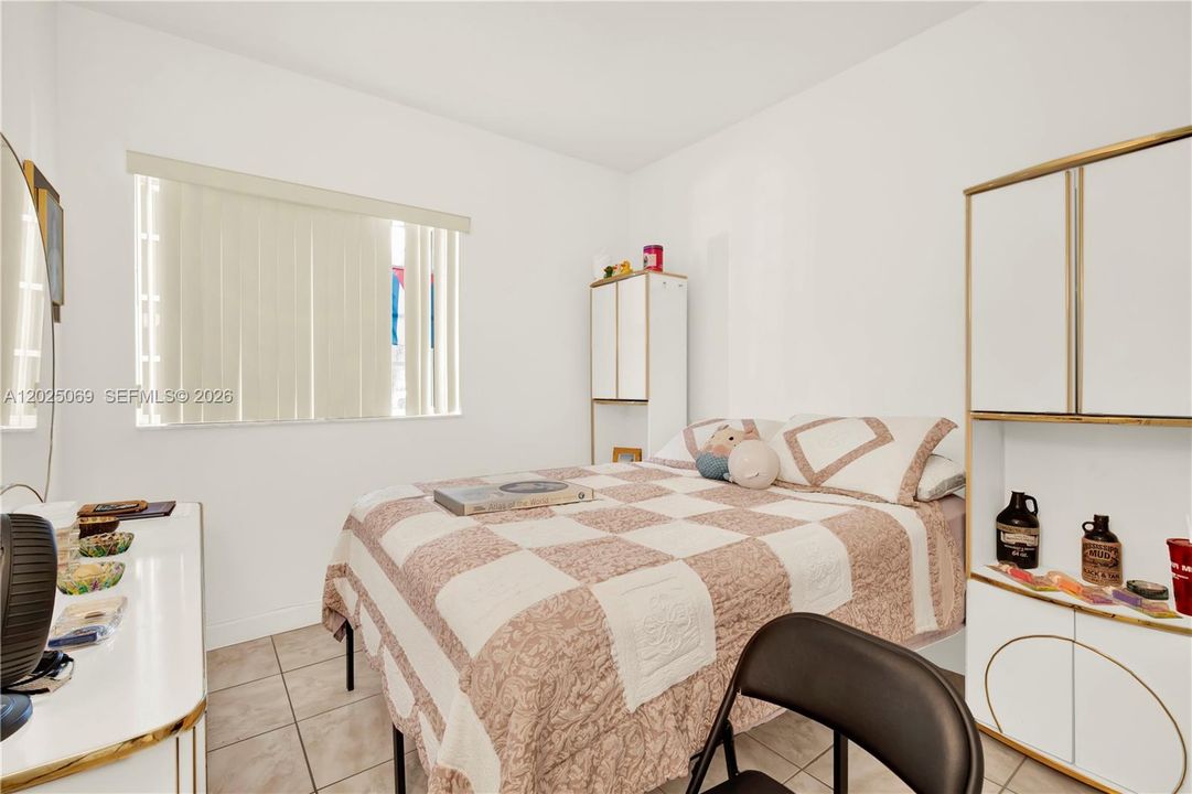 En Venta: $430,000 (3 camas, 2 baños, 1443 Pies cuadrados)
