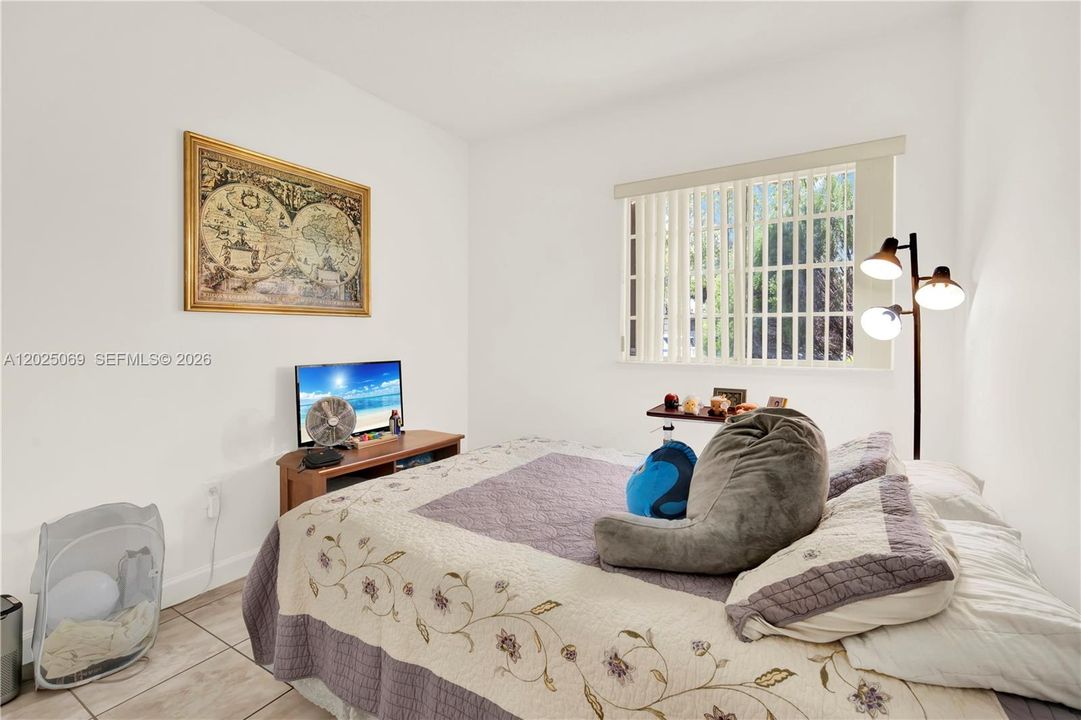 En Venta: $430,000 (3 camas, 2 baños, 1443 Pies cuadrados)