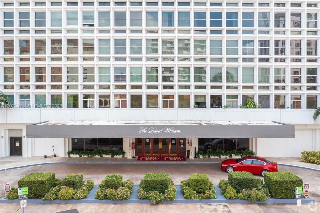For Sale: $349,000 (1 beds, 1 baths, 790 Square Feet)