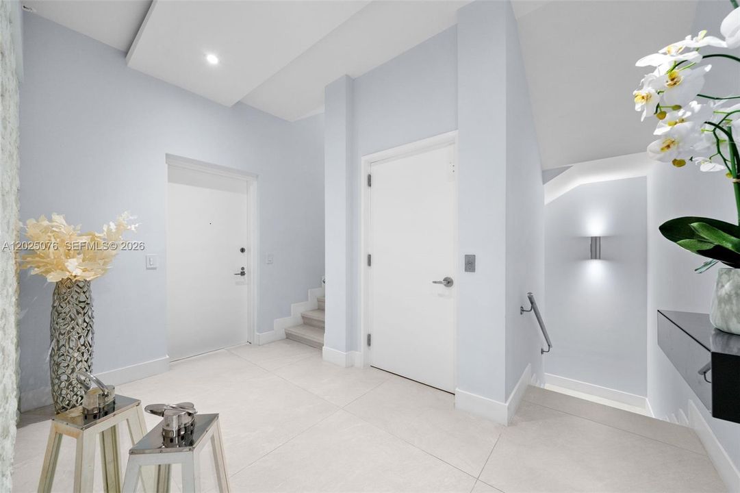 For Sale: $3,350,000 (3 beds, 4 baths, 3336 Square Feet)