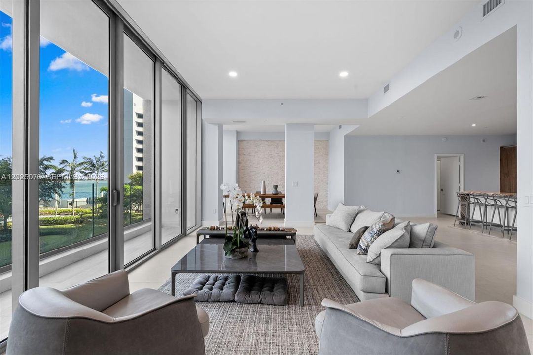For Sale: $3,350,000 (3 beds, 4 baths, 3336 Square Feet)
