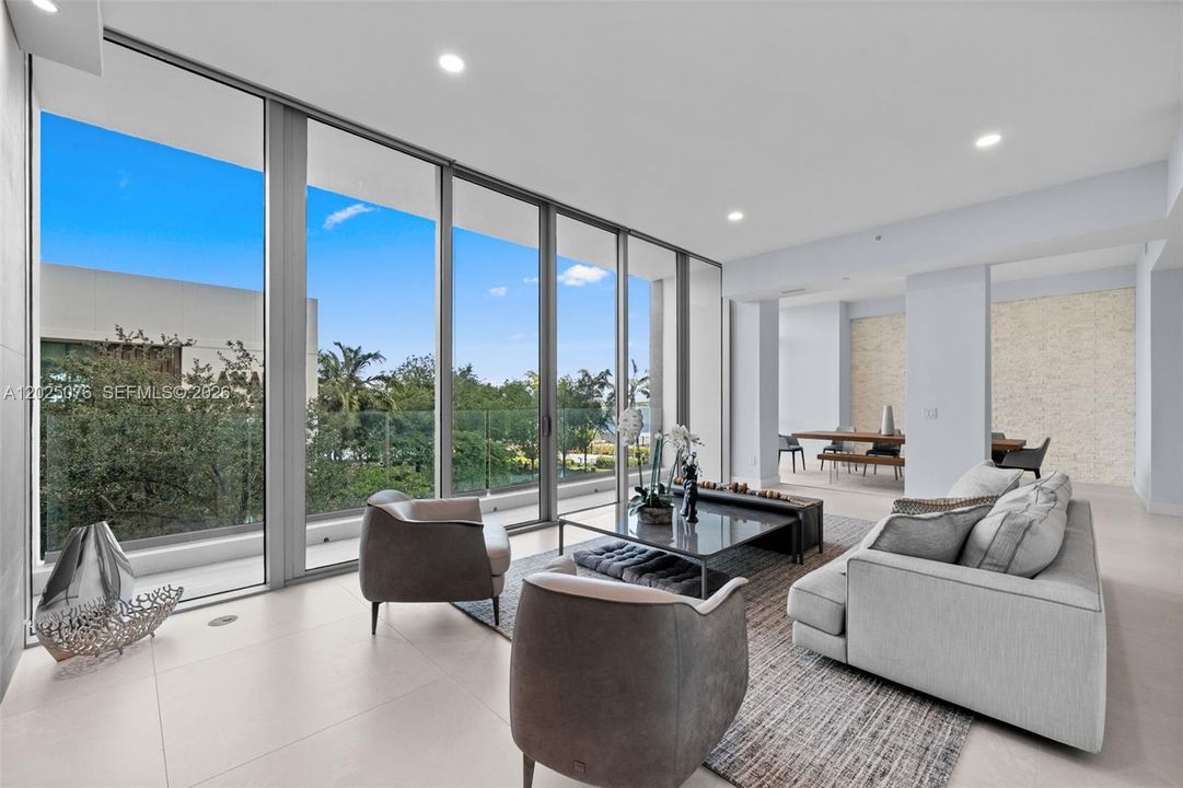 For Sale: $3,350,000 (3 beds, 4 baths, 3336 Square Feet)