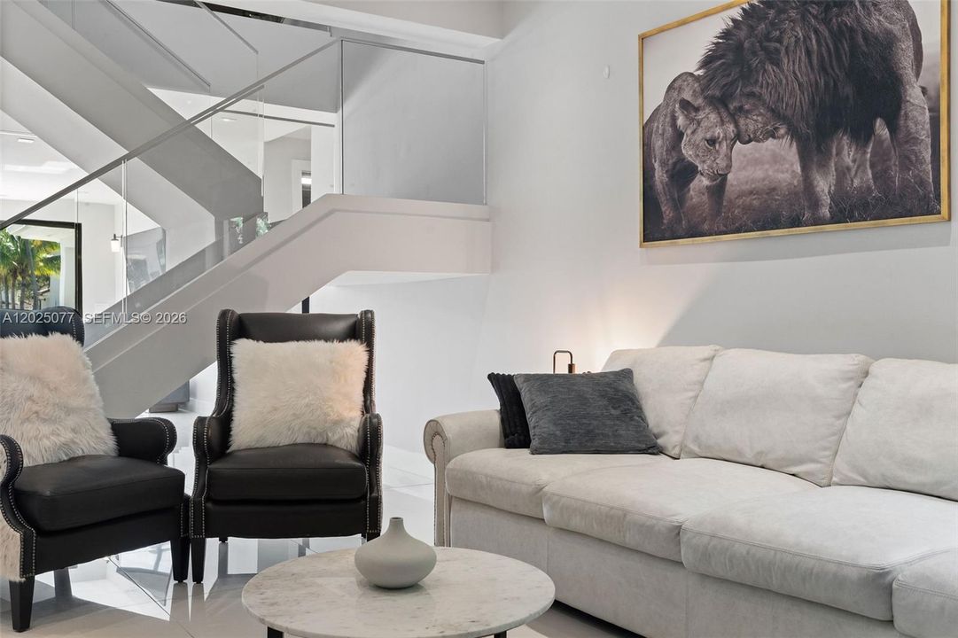 For Sale: $4,950,000 (5 beds, 6 baths, 4021 Square Feet)