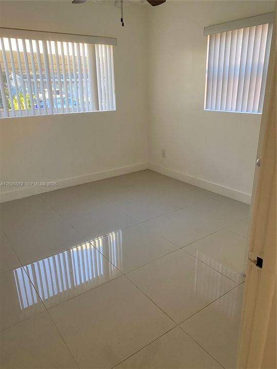 В аренду: $3,000 (3 спален, 2 ванн, 1210 Квадратных фут)