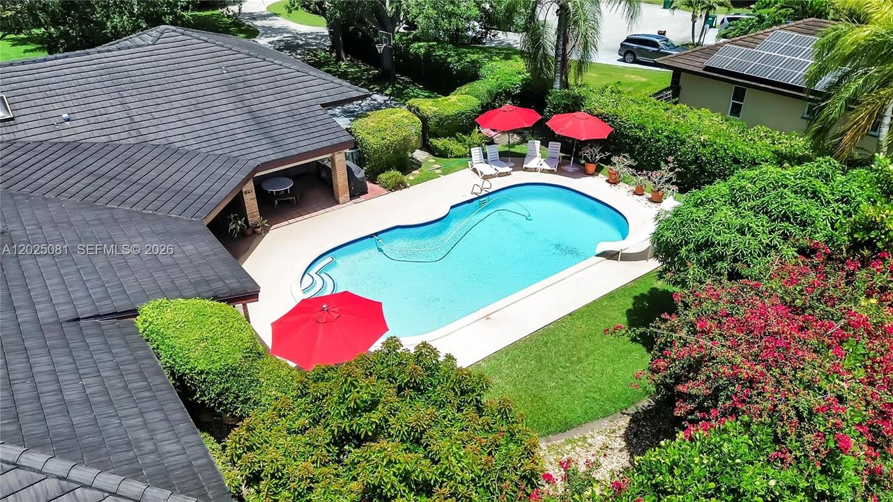 На продажу: $1,499,990 (6 спален, 3 ванн, 3282 Квадратных фут)