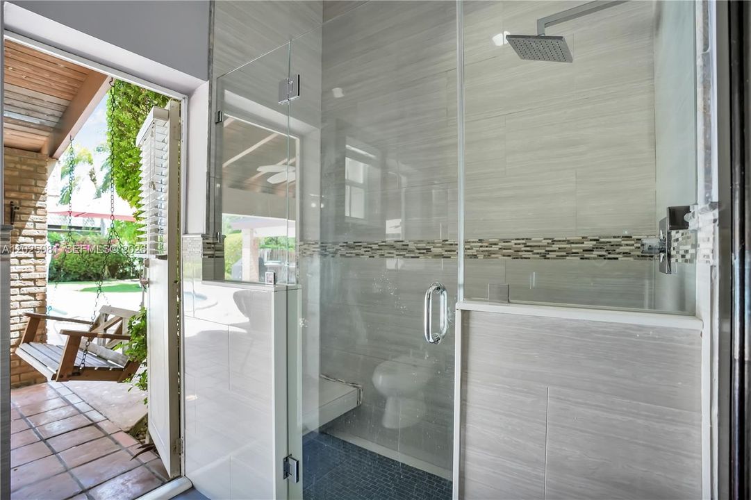 На продажу: $1,499,990 (6 спален, 3 ванн, 3282 Квадратных фут)
