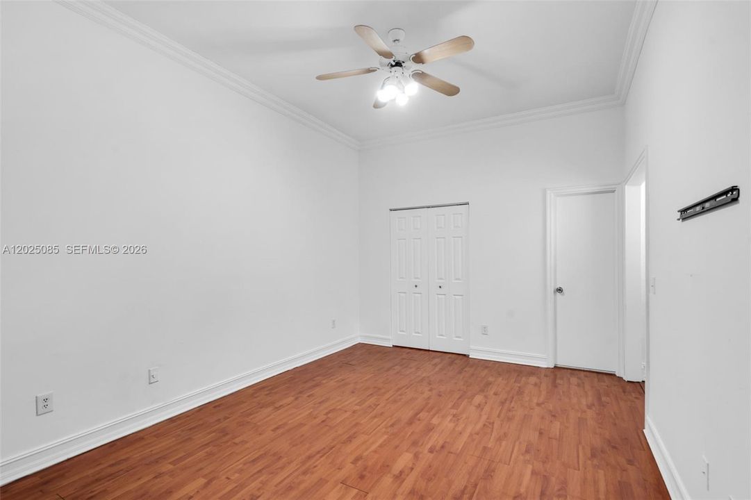 En Venta: $499,000 (3 camas, 2 baños, 1365 Pies cuadrados)