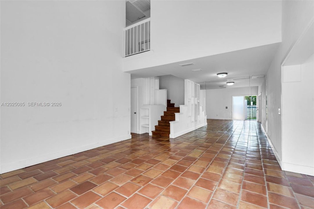 En Venta: $499,000 (3 camas, 2 baños, 1365 Pies cuadrados)