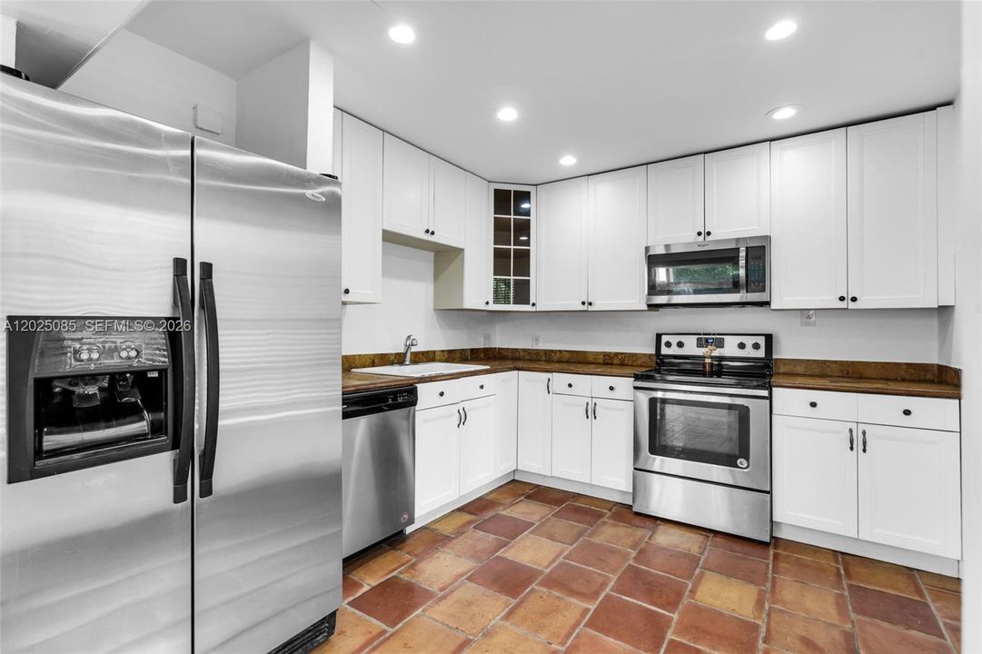 En Venta: $499,000 (3 camas, 2 baños, 1365 Pies cuadrados)