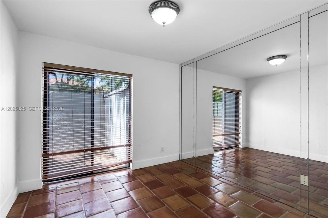 En Venta: $499,000 (3 camas, 2 baños, 1365 Pies cuadrados)