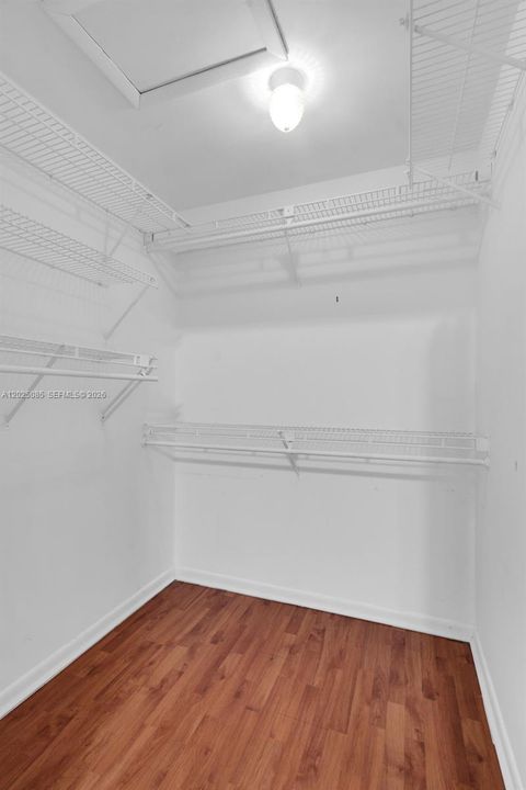 En Venta: $499,000 (3 camas, 2 baños, 1365 Pies cuadrados)