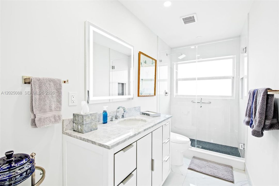 For Sale: $585,000 (3 beds, 2 baths, 1920 Square Feet)