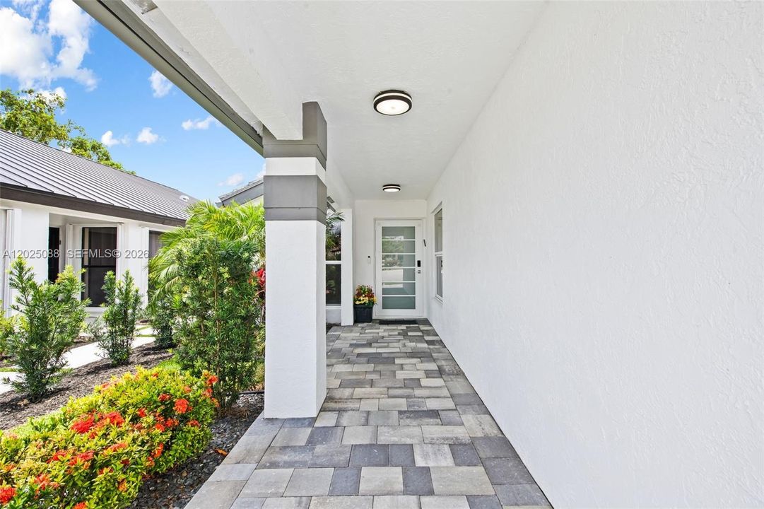 For Sale: $585,000 (3 beds, 2 baths, 1920 Square Feet)