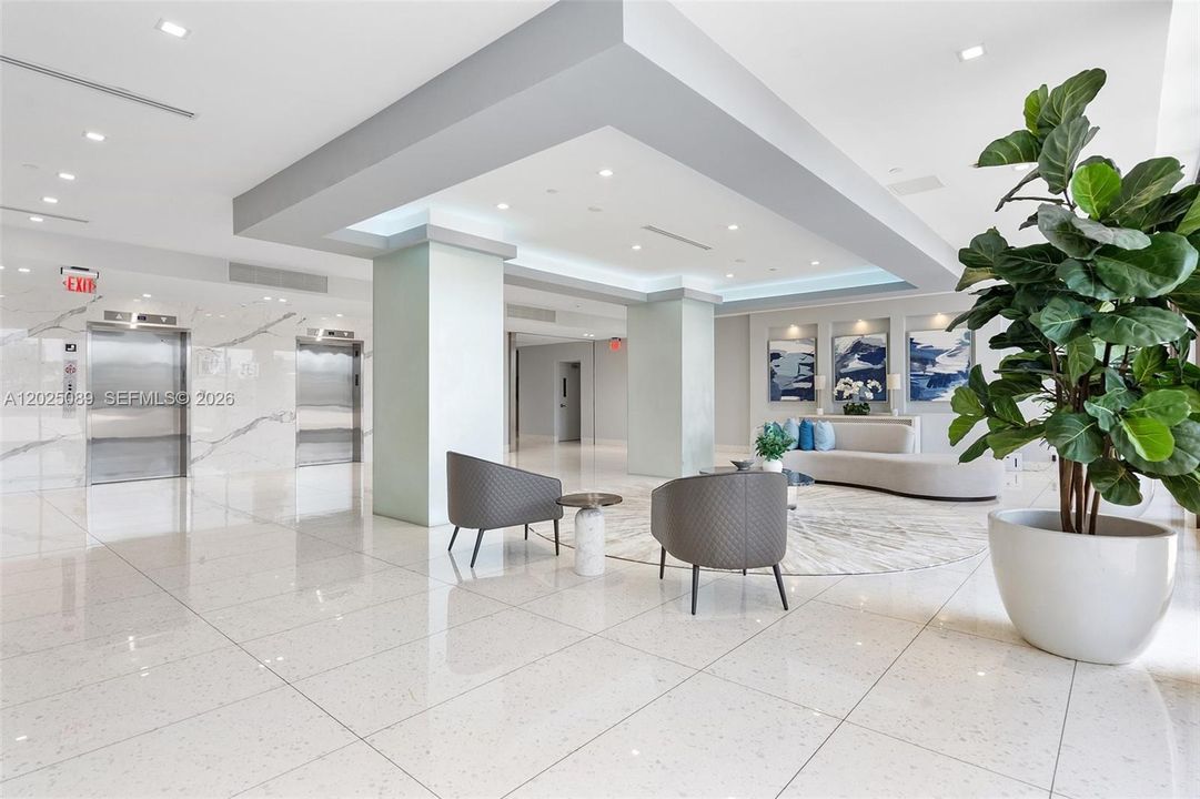 En Venta: $229,000 (1 camas, 1 baños, 913 Pies cuadrados)